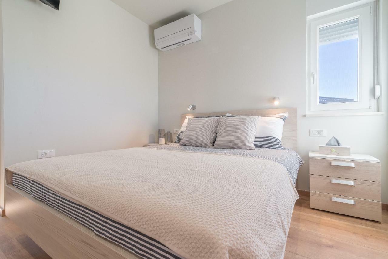 Studio Apartman Rosa Затон Екстериор снимка