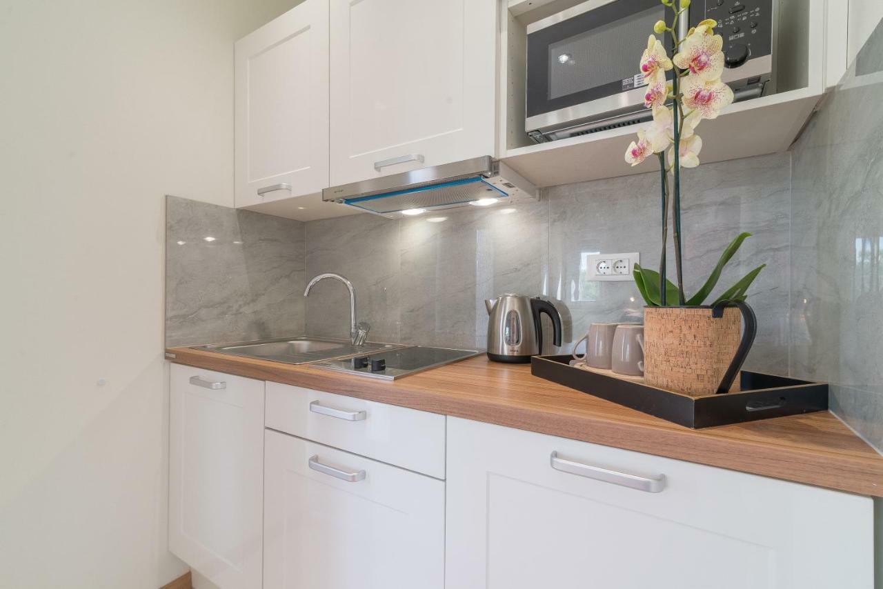 Studio Apartman Rosa Затон Екстериор снимка